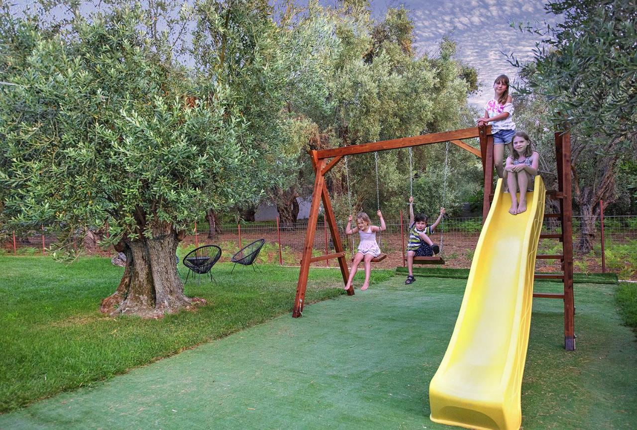 Symmetron Suites Kalamos  Luaran gambar