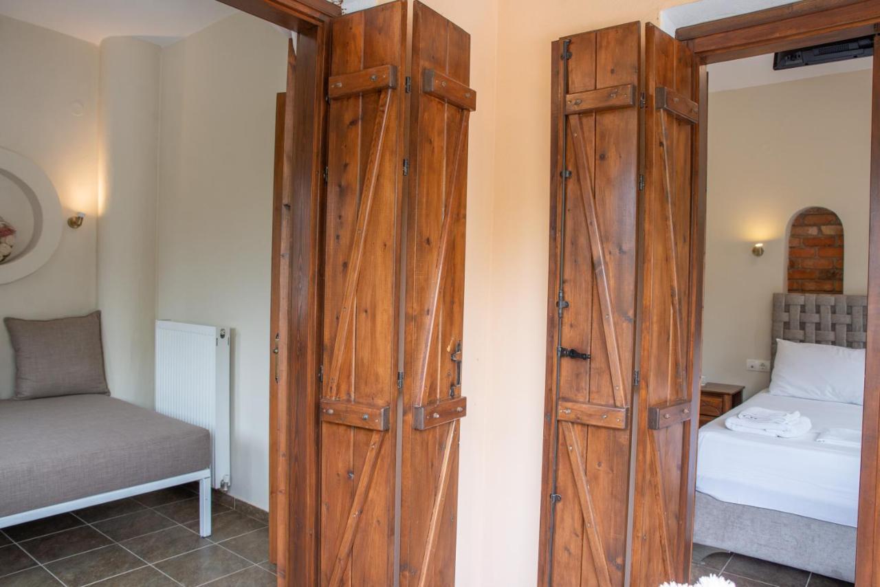 Symmetron Suites Kalamos  Luaran gambar