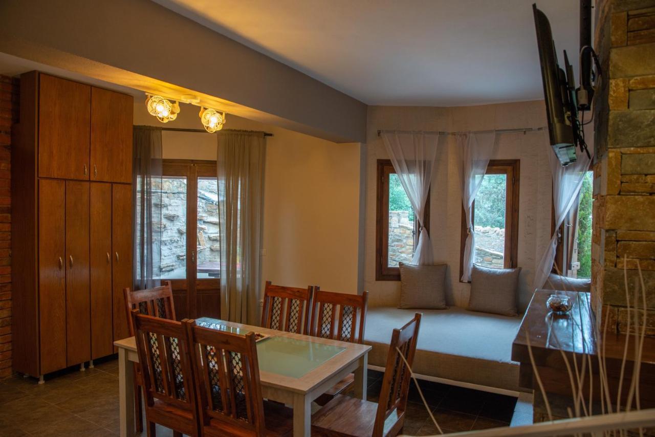 Symmetron Suites Kalamos  Luaran gambar