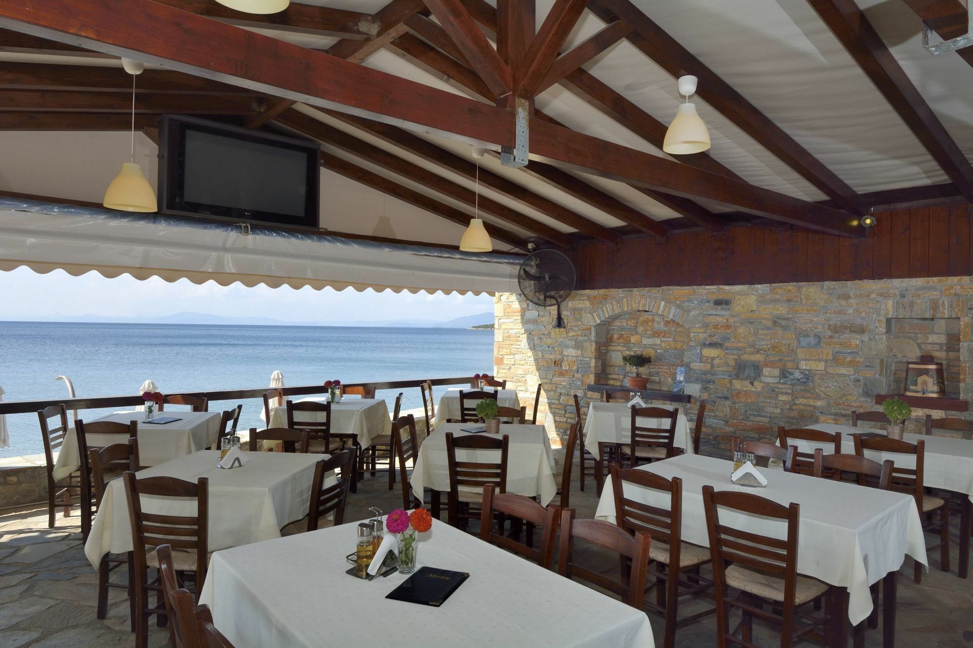 Symmetron Suites Kalamos  Luaran gambar