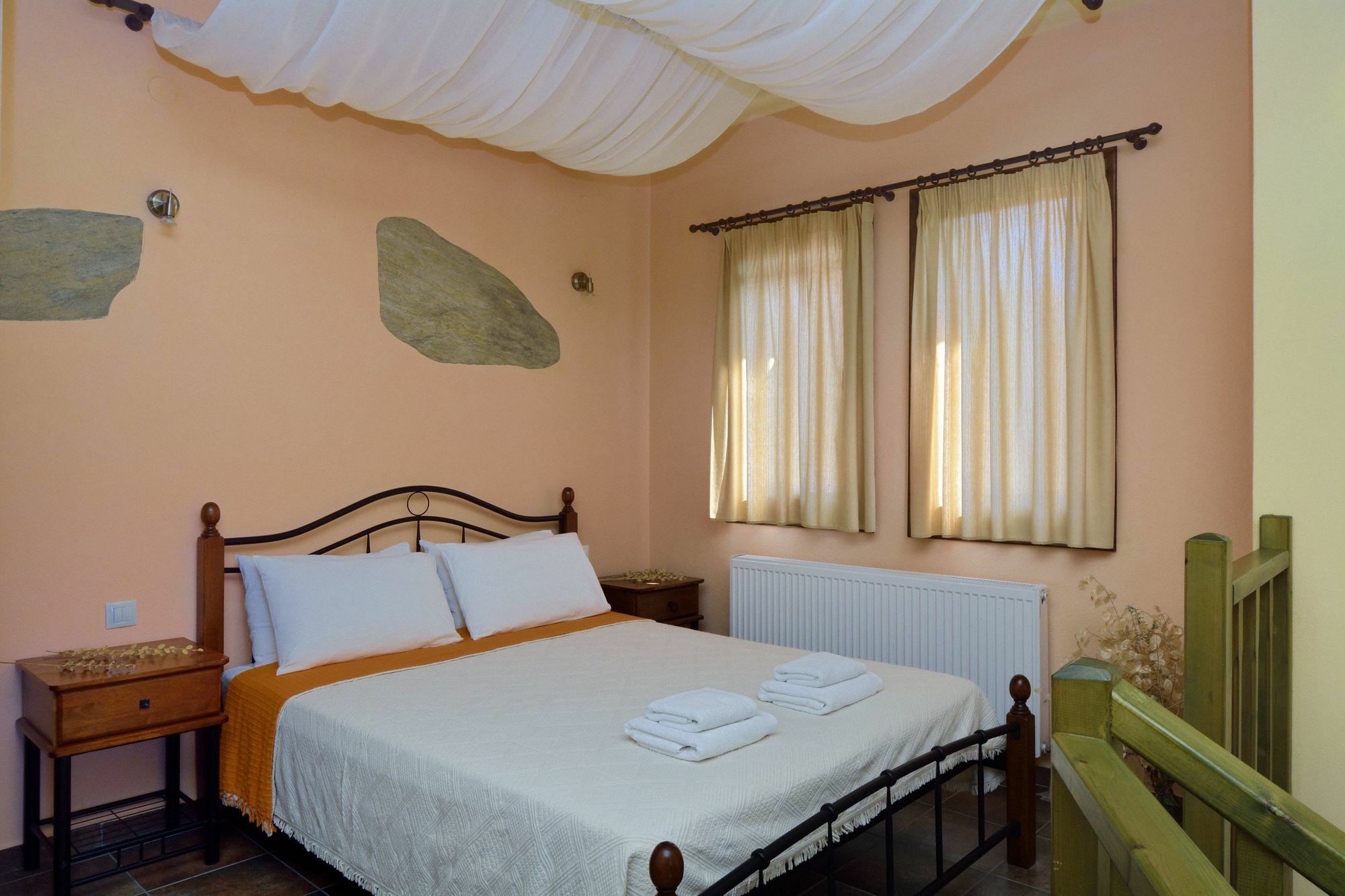 Symmetron Suites Kalamos  Luaran gambar